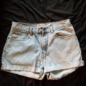 Levis Comfor Fit 560 Jean Shorts